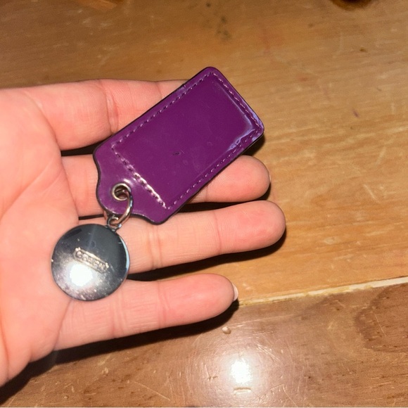 Coach Purple Leather Tag - Picture 3 of 3